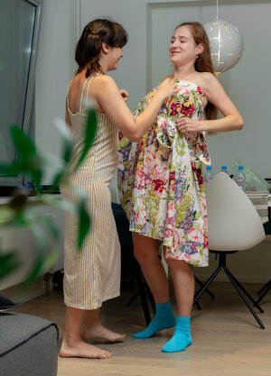 Broads with hot bodies help each extra dress and it is hot