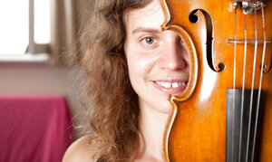 Hot babe showing her nude body in the highest quality possible