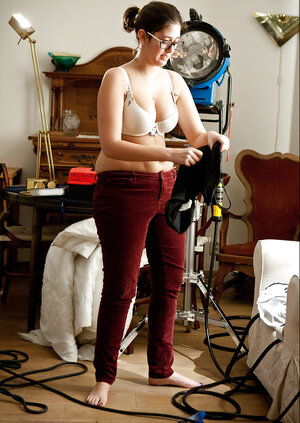 Ariel D is going to show natural titties while modifying clothes