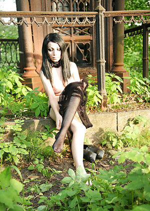 Actual passionate session with a goth bitch who looks hot