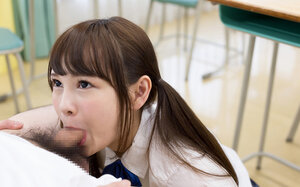 Tiny Japanese cutie pie shows off her cock sucking skills