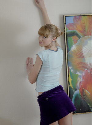 Blonde shows her body in the unmatched way before getting fucked