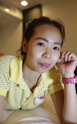 Thailand cutie with a tight body shows her juicy Far eastern hole