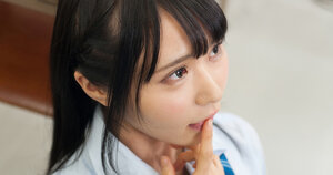 Glamorous Japanese teen gives bj a school photographer's flag pole