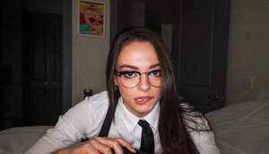 Sophia Burns gives a oral sex for a face cumshot after stripping