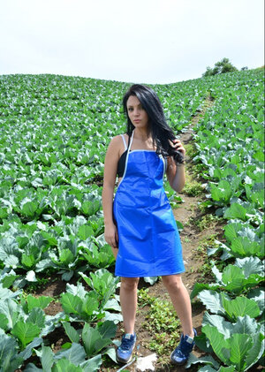 Mary Fuego is a Colombian cutie pie who wants to suck and bang