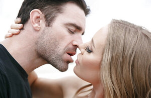 Sweet exhibitionist seduces man by flashing her body on the rooftop