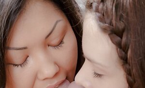 Boobalicious babe touches most sensitive pieces of body with strawberry and masturbates